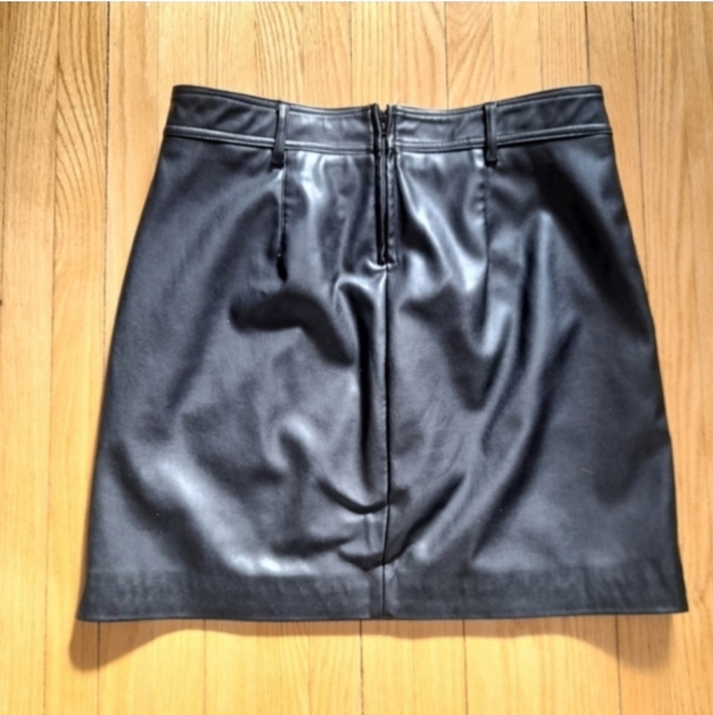 RW&CO. Black Faux Leather Skirt Size 8 - Picture 5 of 11
